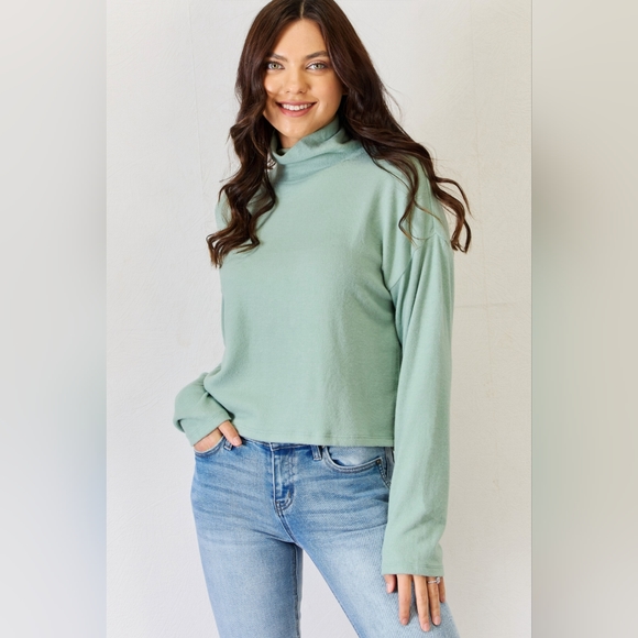 HYFVE Designer Long Sleeve Turtleneck Top - Picture 1 of 6